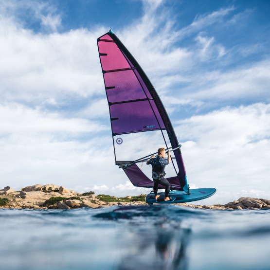 Windsurf sail NeilPryde V8 Flight 2024 Purple