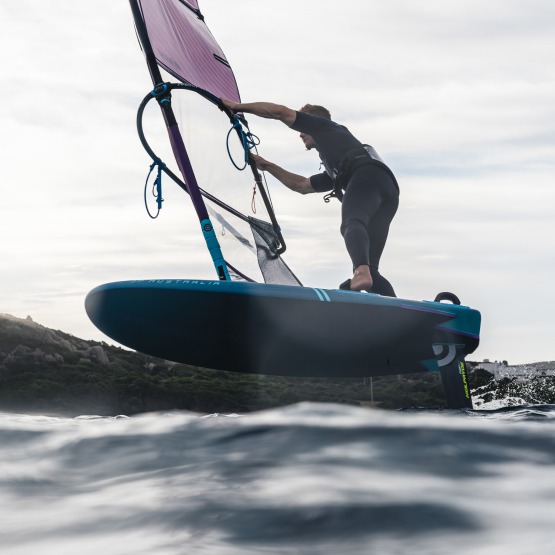 Windsurf sail NeilPryde V8 Flight 2024 Purple