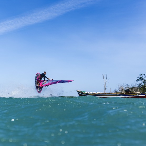 Windsurf sail NeilPryde Wizard PRO 2025 Hot Pink/Berry