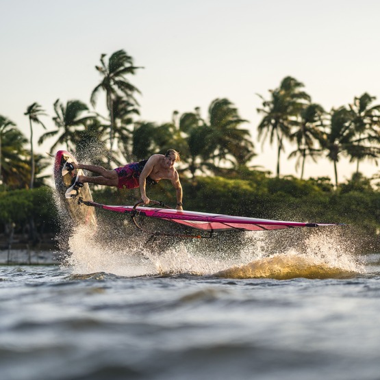 Windsurf sail NeilPryde Wizard PRO 2025 Hot Pink/Berry