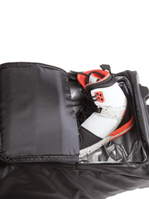 wakeboard-apparel-accessories-deluxe-wheelie2__39109.1762536550
